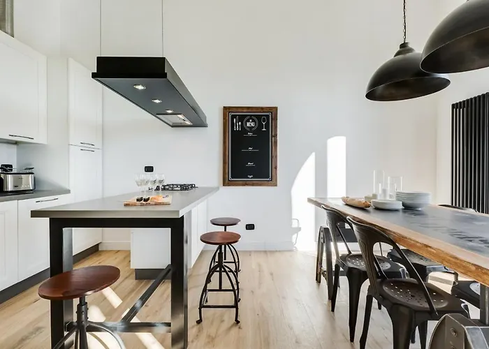Apartamento Bmga L Glam Industrial 3-bed In Termini Roma