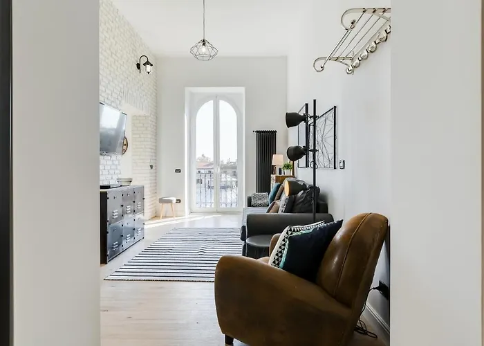 Bmga L Glam Industrial 3-bed In Termini * Roma