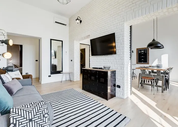 Bmga L Glam Industrial 3-bed In Termini Appartamento